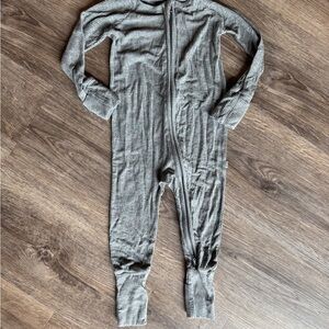 Little Sleepies Charcoal Ribbed Zippy 6-12